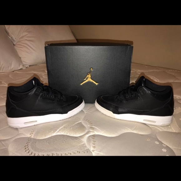 Retro 3’s - Picture 3 of 4